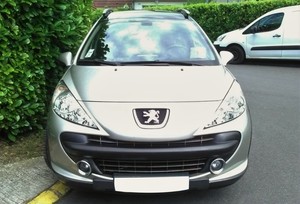 PEUGEOT 207