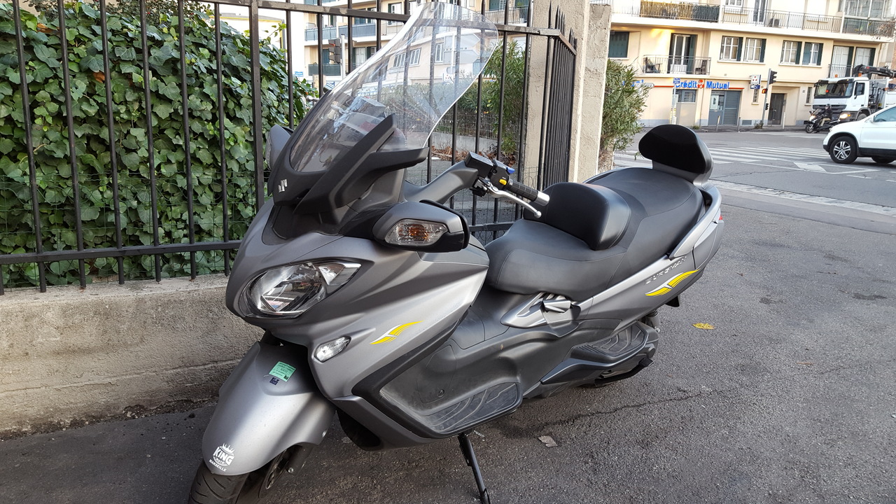Photo SUZUKI BURGMAN 650