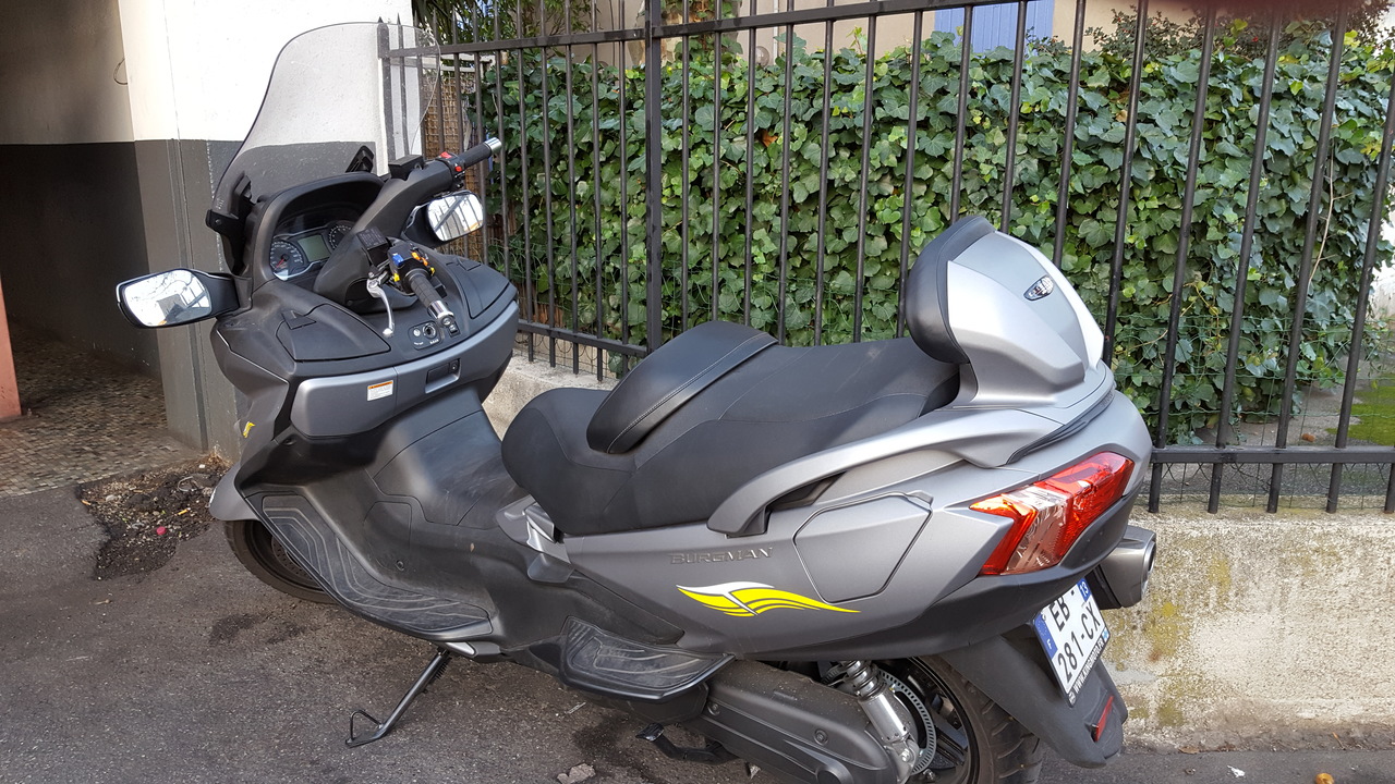 Photo SUZUKI BURGMAN 650