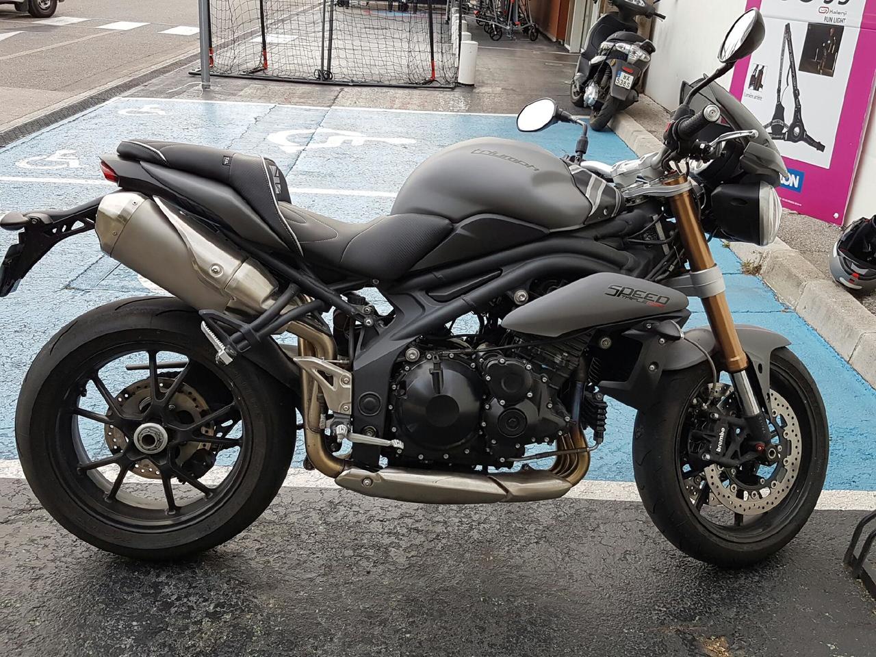 Photo TRIUMPH SPEED TRIPLE