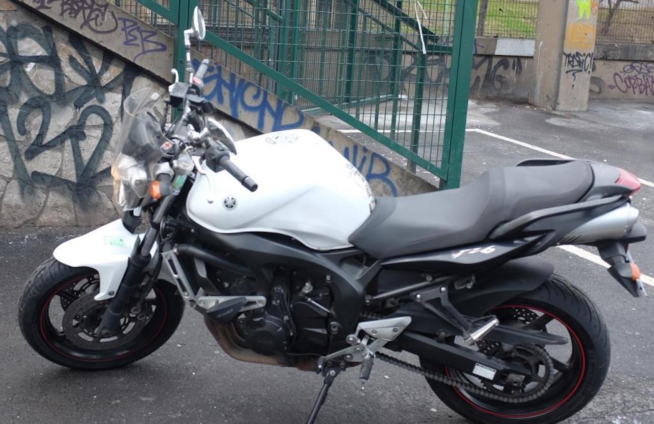 Photo YAMAHA FZ6 600