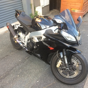 APRILIA RSV4