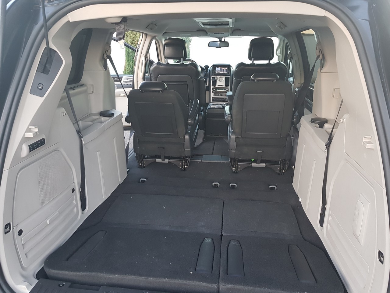 Photo CHRYSLER GRAND VOYAGER