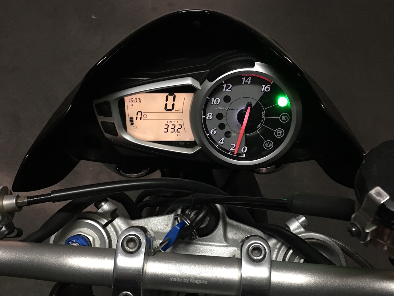 Photo TRIUMPH STREET TRIPLE