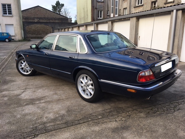 Photo JAGUAR X300