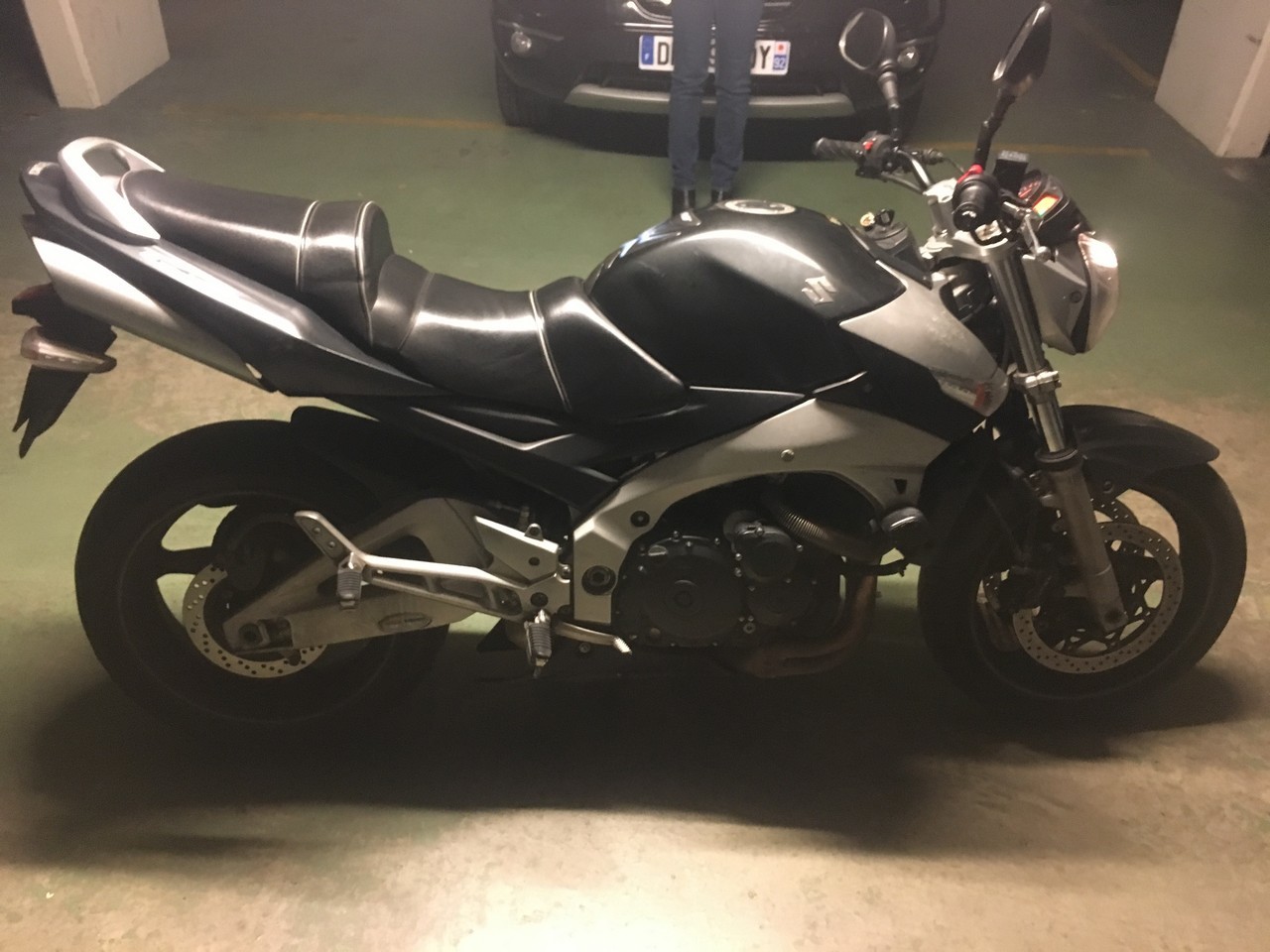 Photo SUZUKI GSR 600