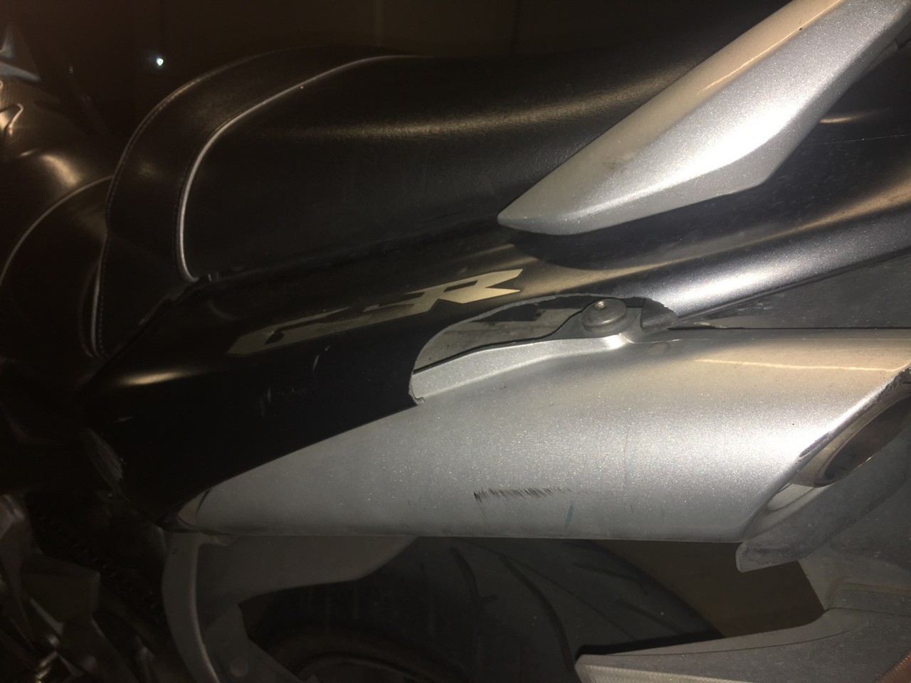 Photo SUZUKI GSR 600