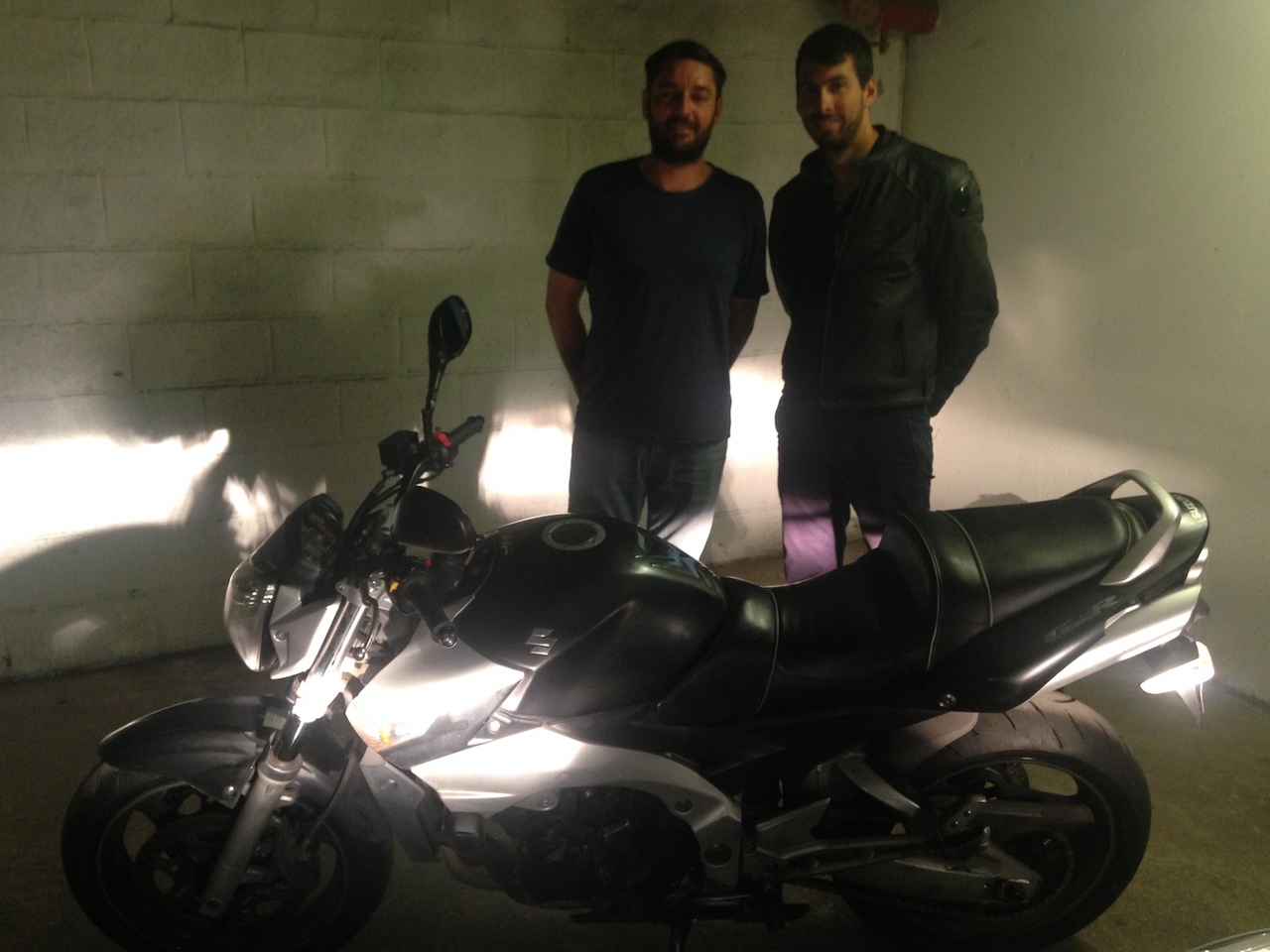 Photo SUZUKI GSR 600