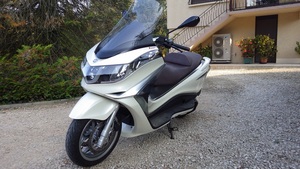 PIAGGIO X10 350
