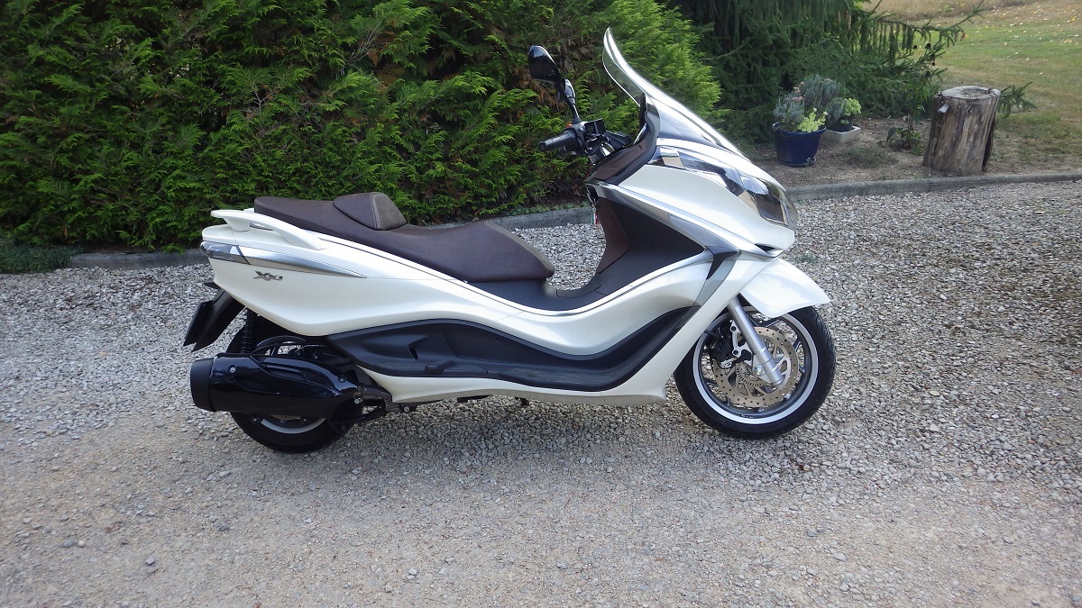 Photo PIAGGIO X10 350