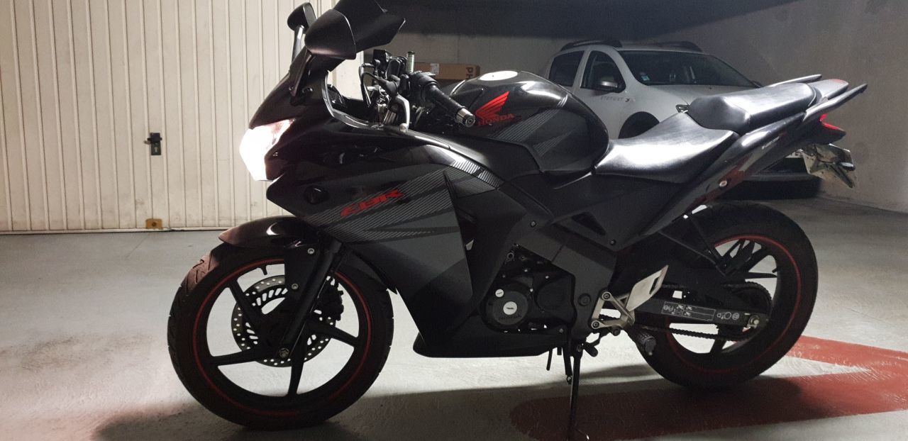 Photo HONDA CBR 125 R