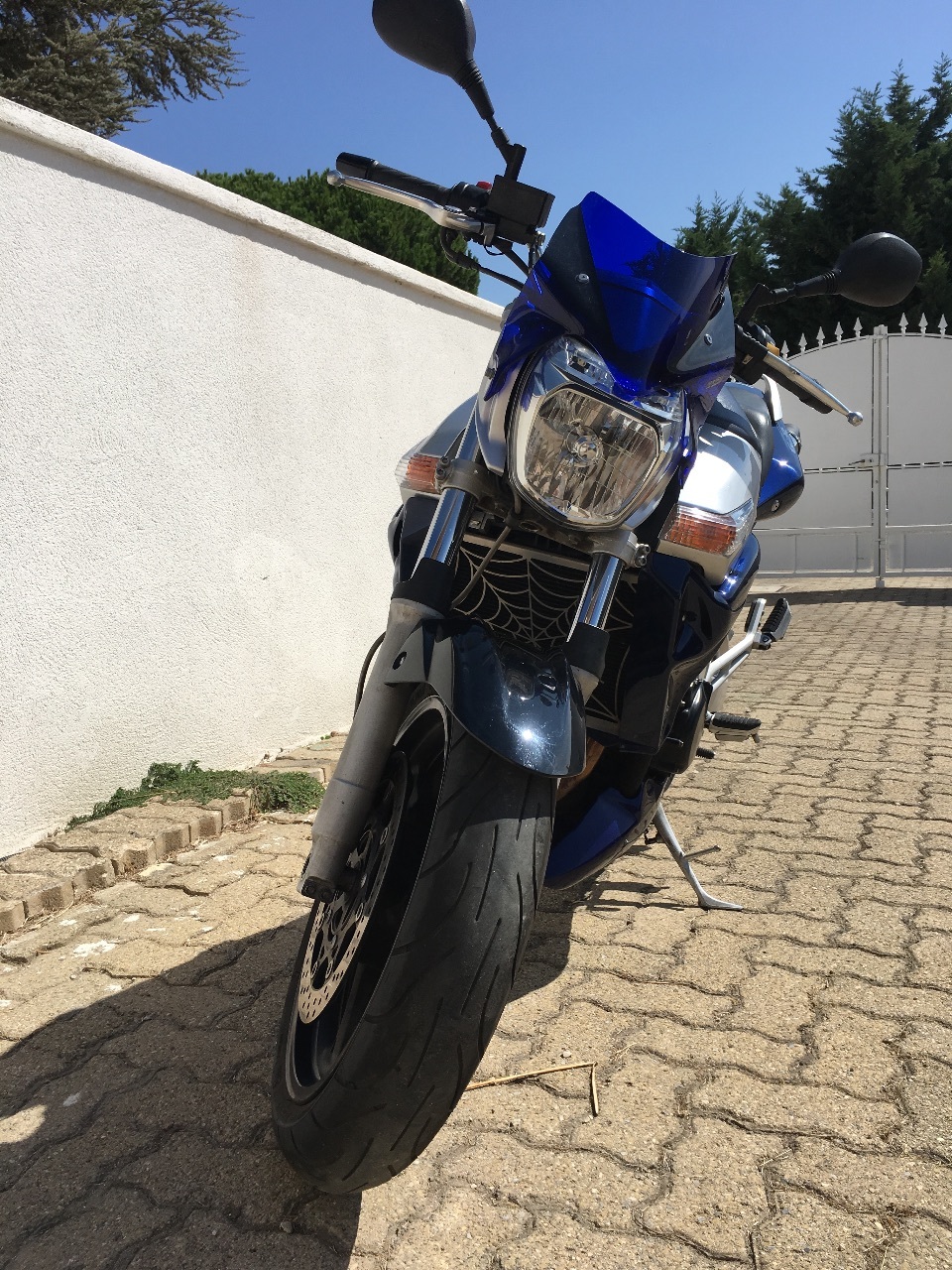 Photo SUZUKI GSR 600