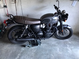 TRIUMPH BONNEVILLE