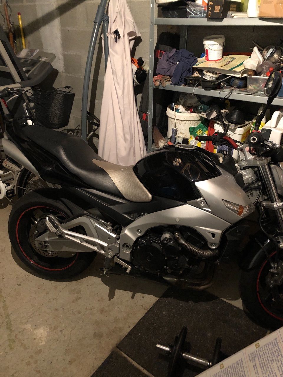 Photo SUZUKI GSR 600