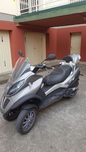 PIAGGIO MP3 400