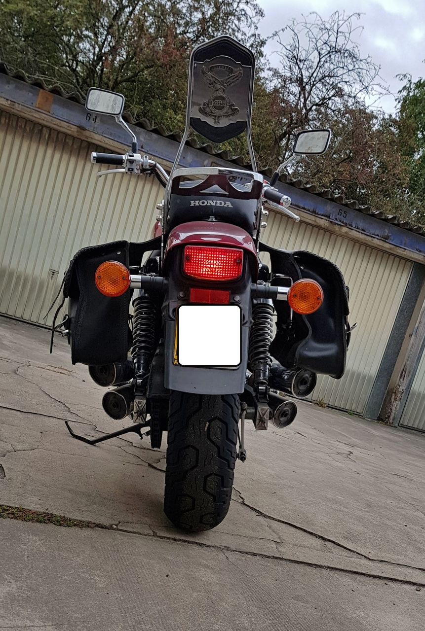 Photo HONDA VFC 750