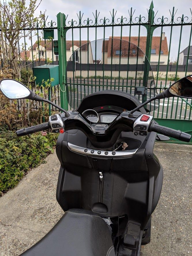 Photo PIAGGIO MP3 300 LT