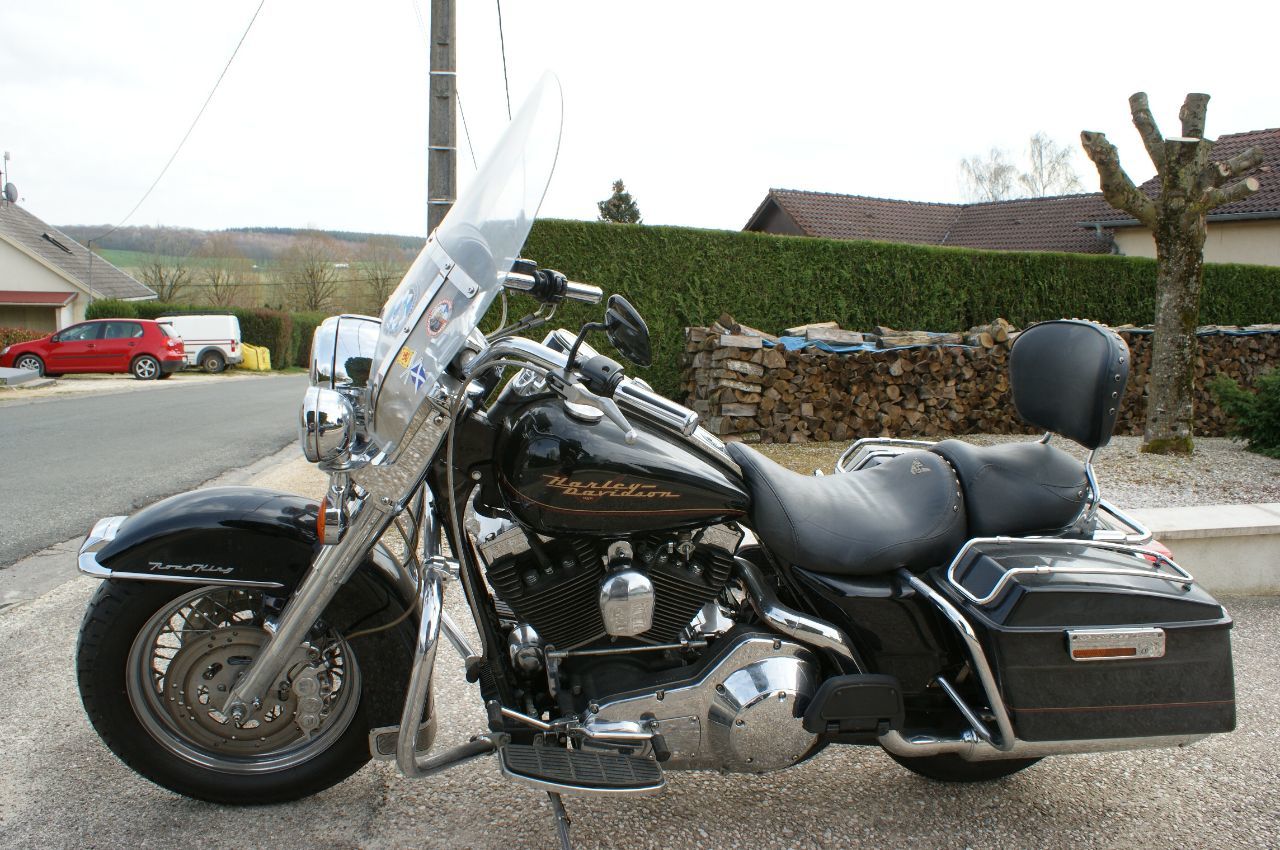 Photo HARLEY DAVIDSON ROAD