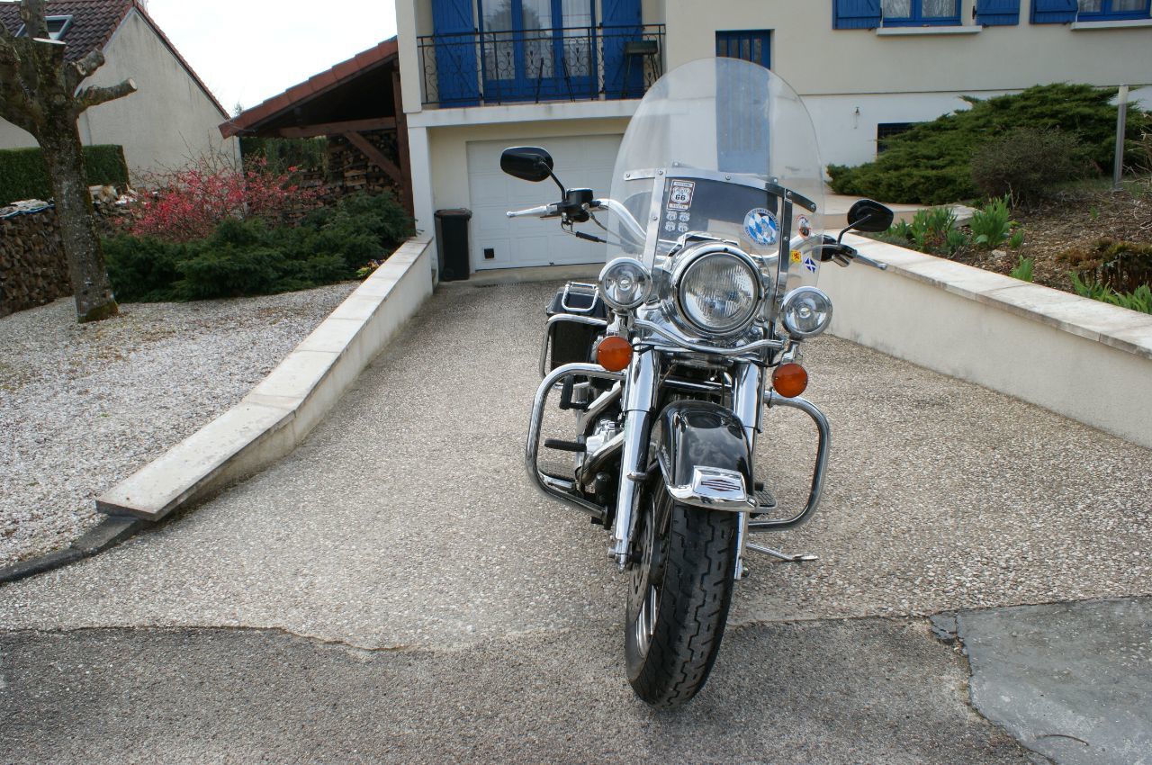 Photo HARLEY DAVIDSON ROAD