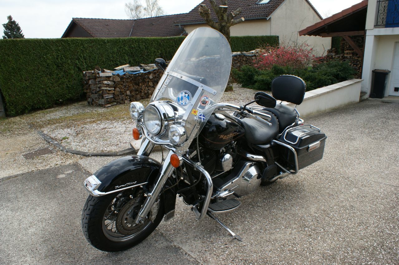 Photo HARLEY DAVIDSON ROAD