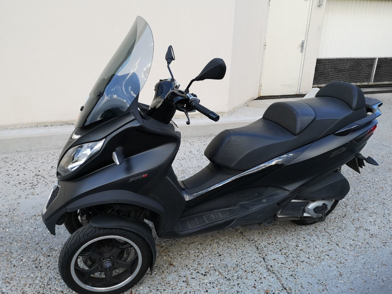 Photo PIAGGIO MP3 300 LT
