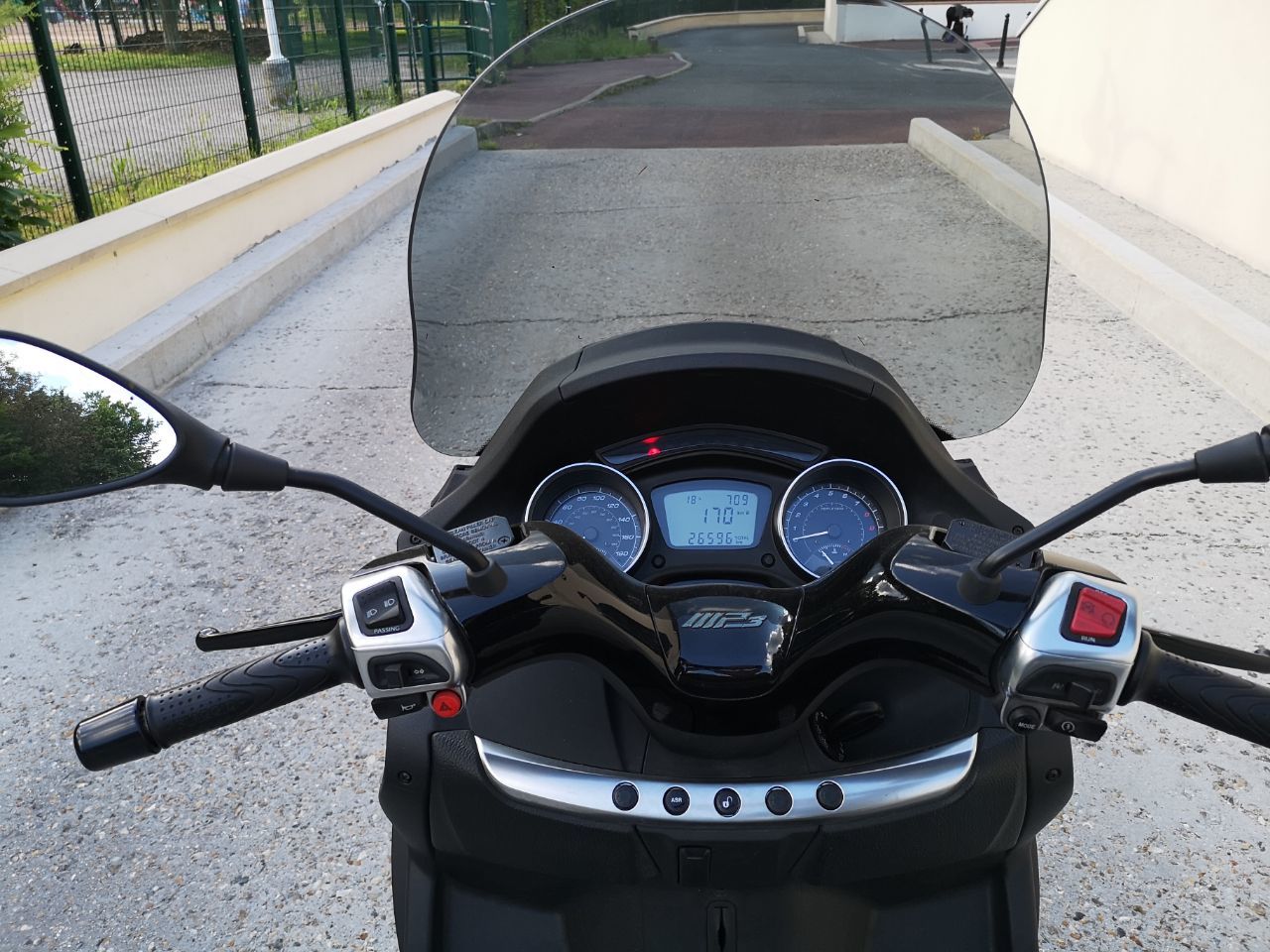 Photo PIAGGIO MP3 300 LT