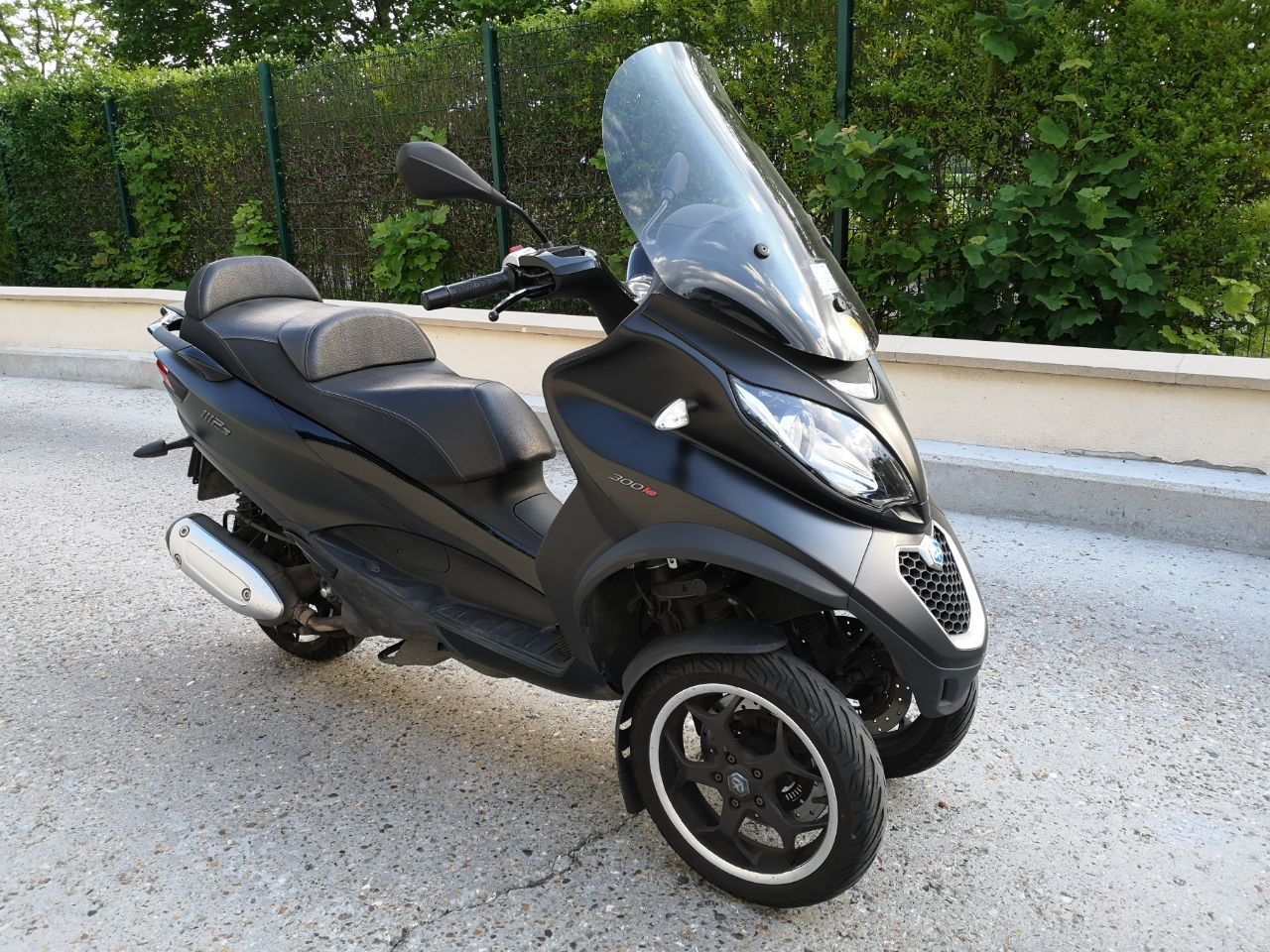 Photo PIAGGIO MP3 300 LT