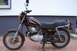 YAMAHA SR