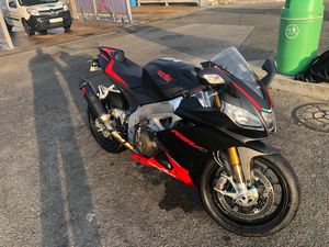 APRILIA RSV4