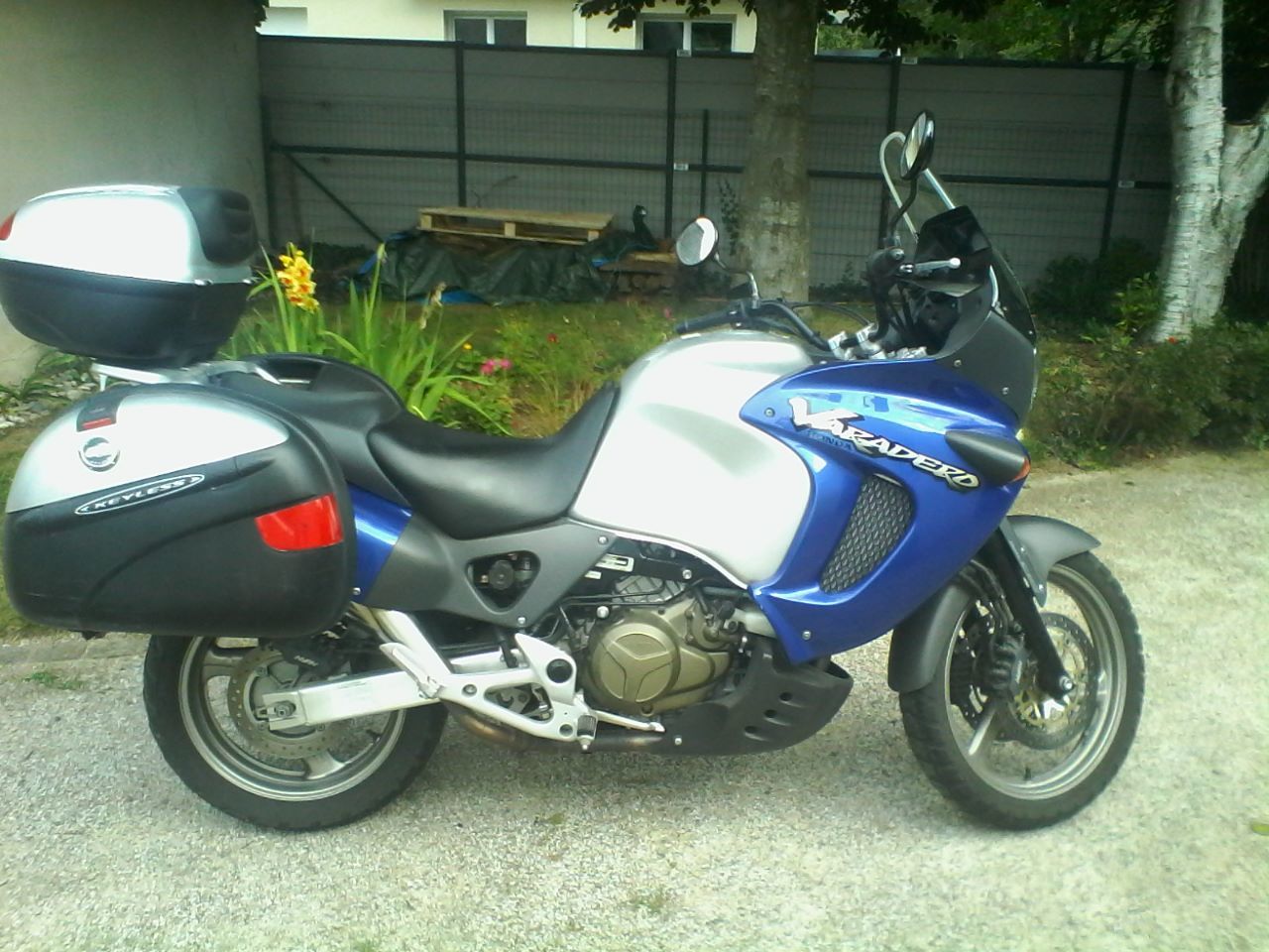 Photo HONDA VARADERO 1000