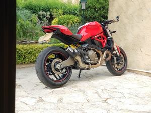 DUCATI MONSTER 821