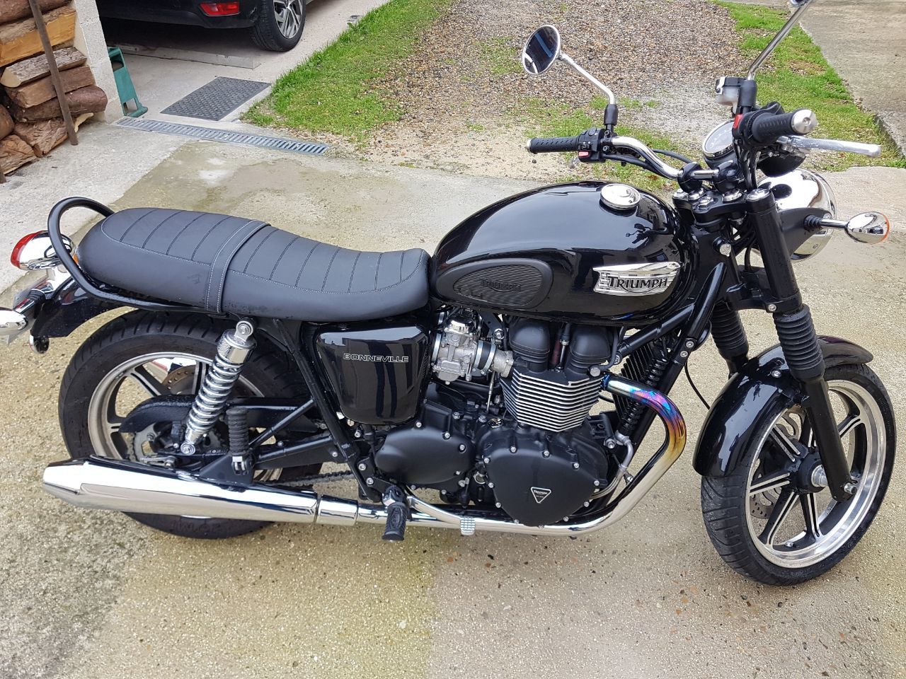 Photo TRIUMPH BONNEVILLE 865