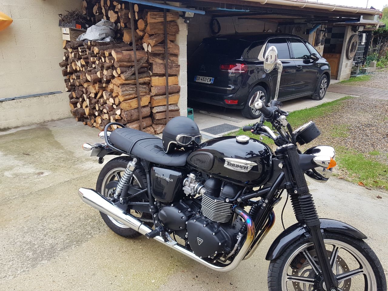 Photo TRIUMPH BONNEVILLE 865