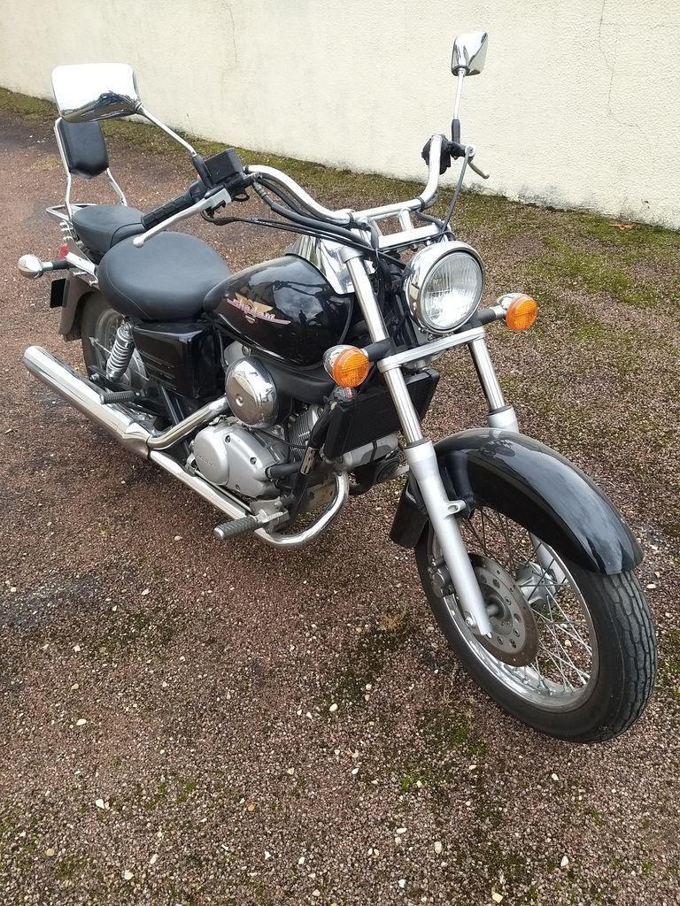 Photo HONDA VT 125 SHADOW