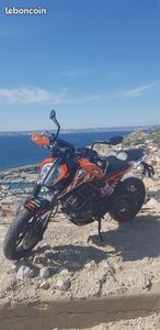 KTM DUKE 125