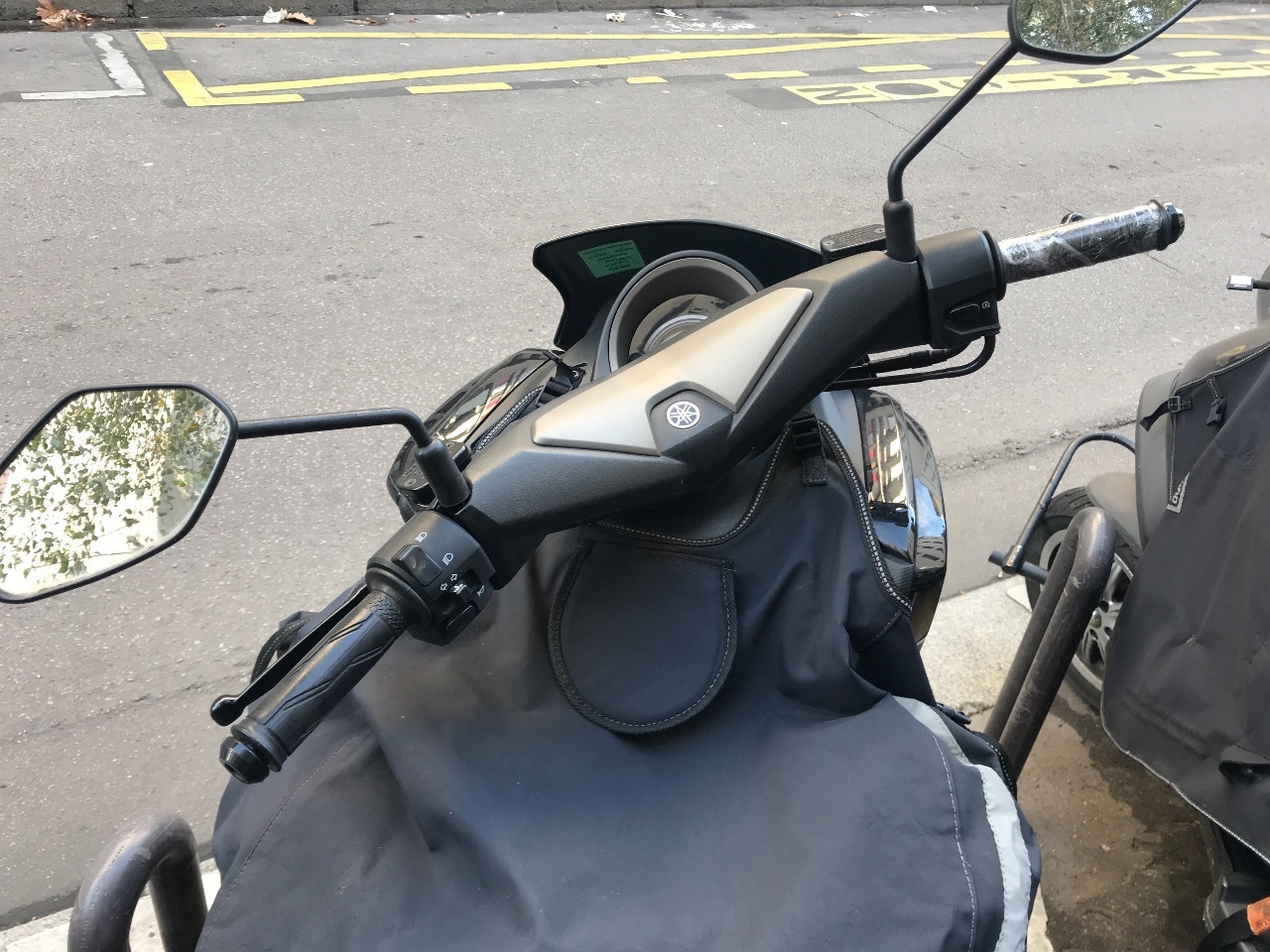 Photo YAMAHA GPD 125-A