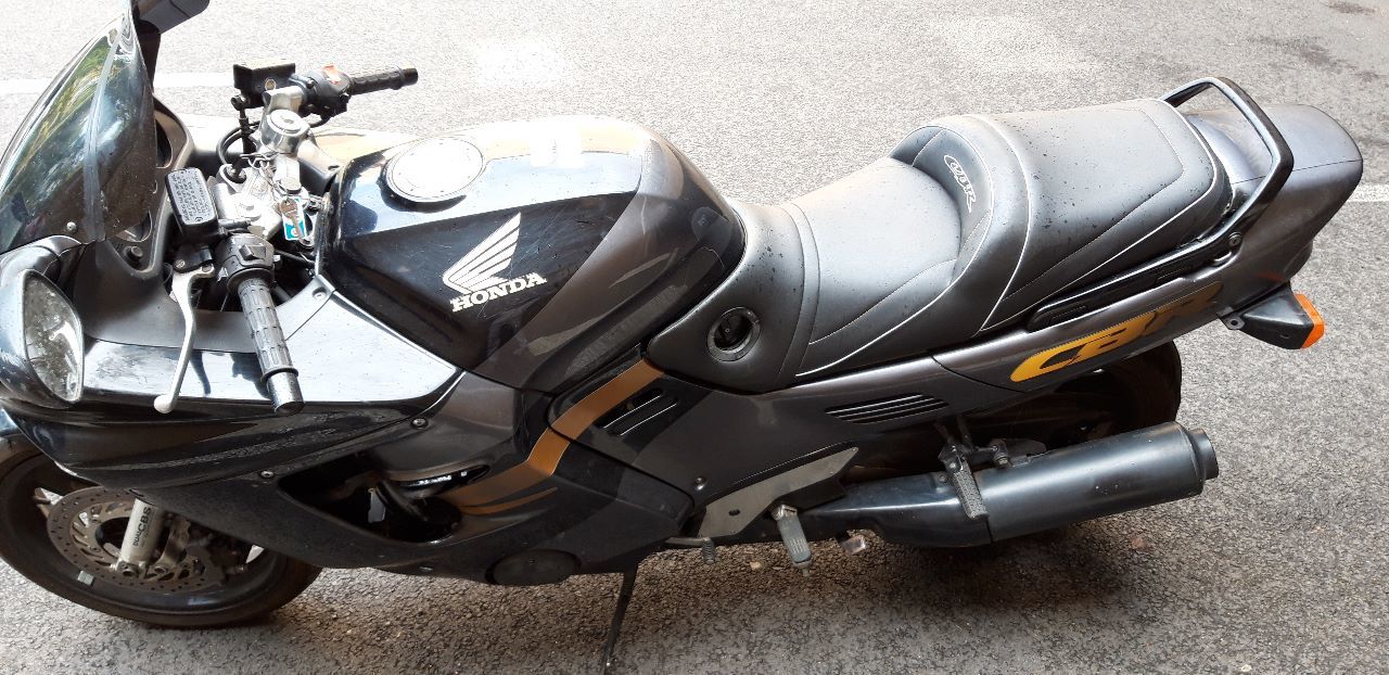 Photo HONDA CBR 1000 F