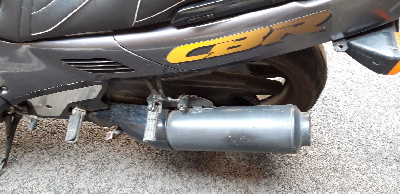 Photo HONDA CBR 1000 F