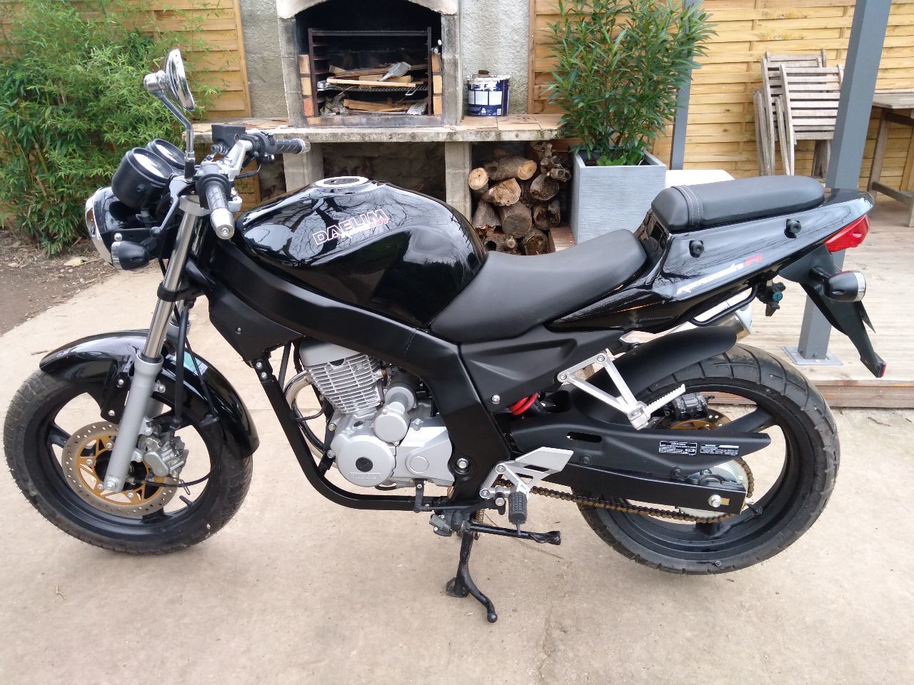 Photo DAELIM 125 ROADWIN