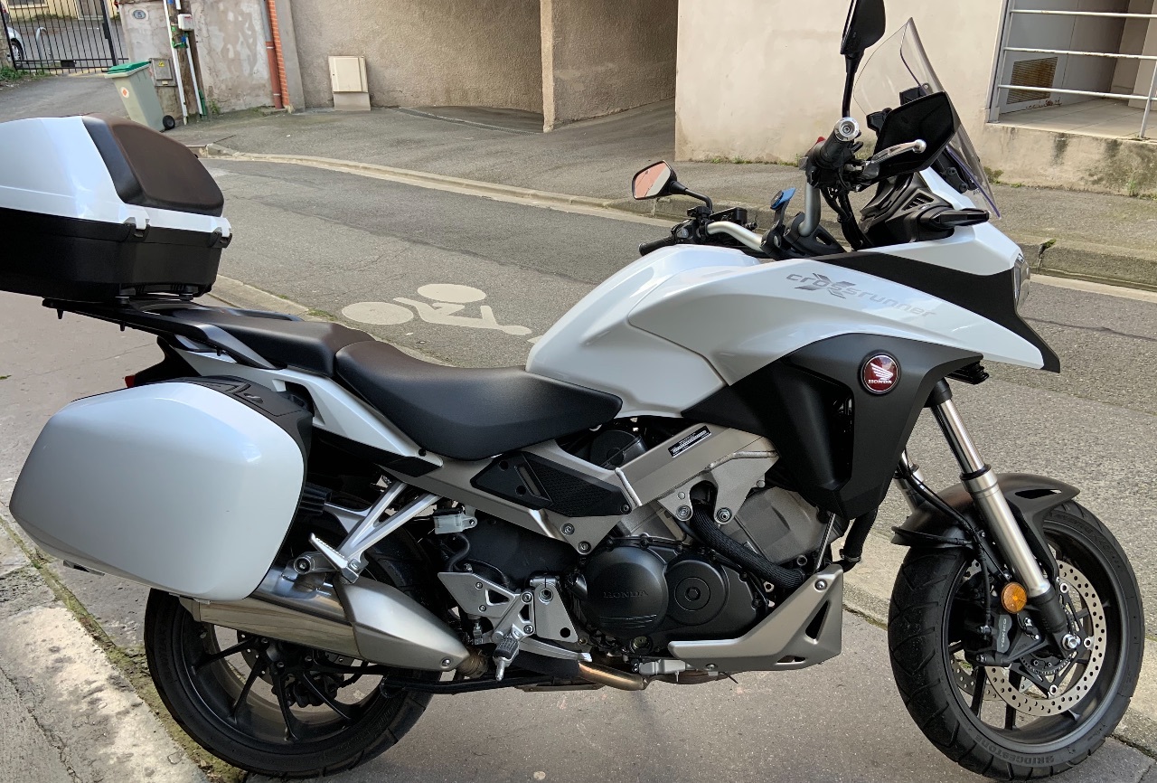 Photo HONDA VFR 800 X