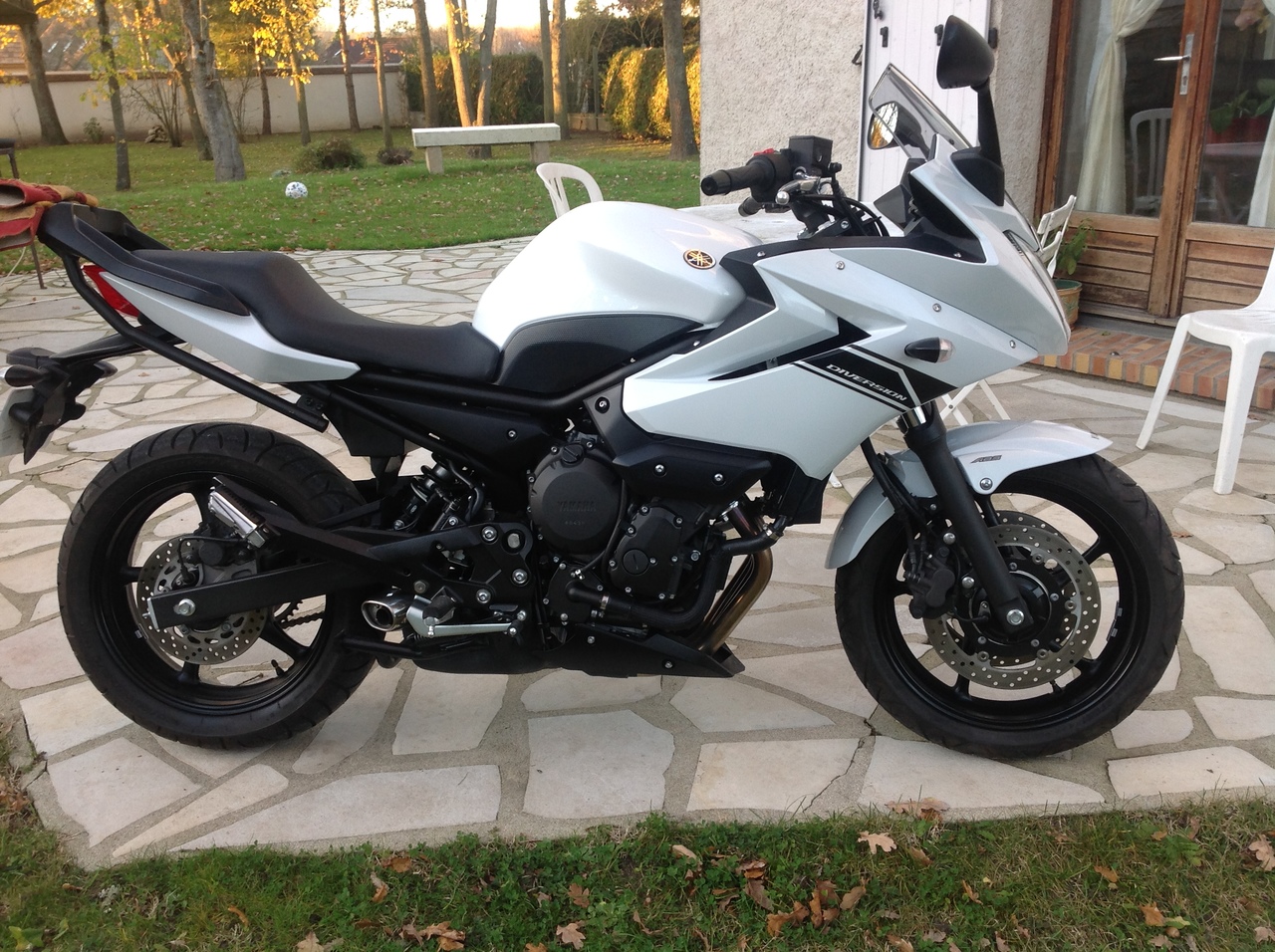 Photo YAMAHA XJ6