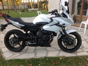 YAMAHA XJ6