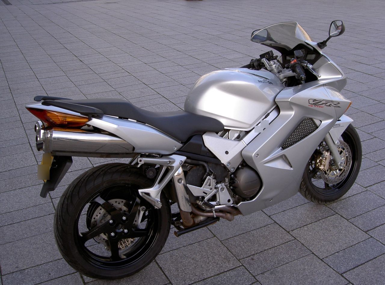 Photo HONDA VFR 800