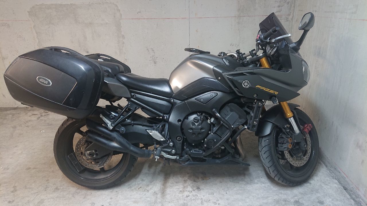 Photo YAMAHA FZ8 FAZER