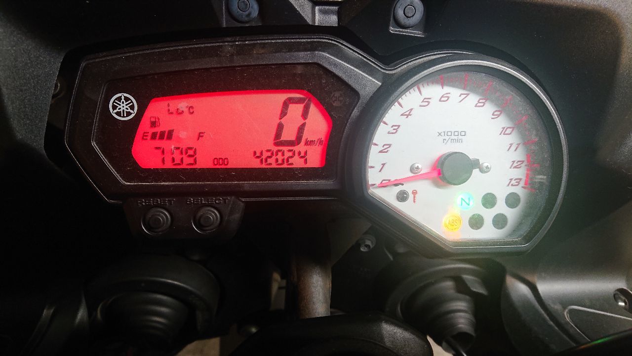 Photo YAMAHA FZ8 FAZER