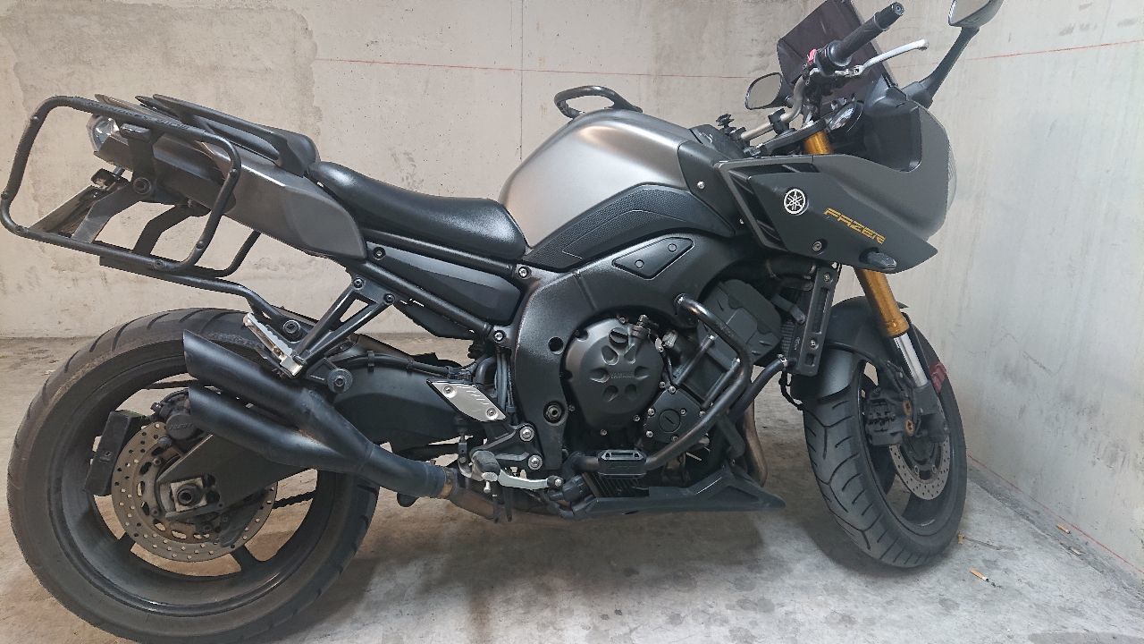 Photo YAMAHA FZ8 FAZER