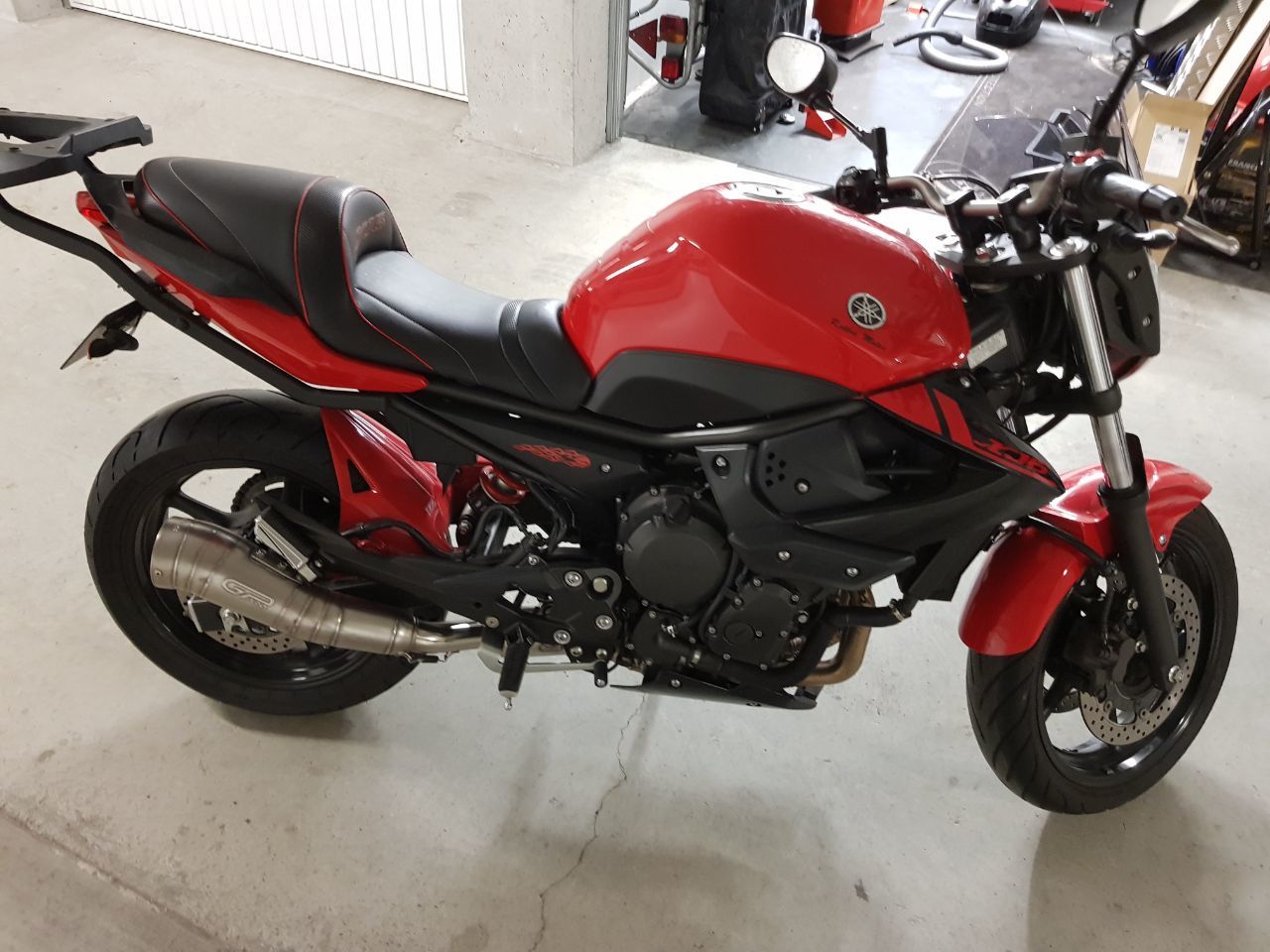 Photo YAMAHA XJ6