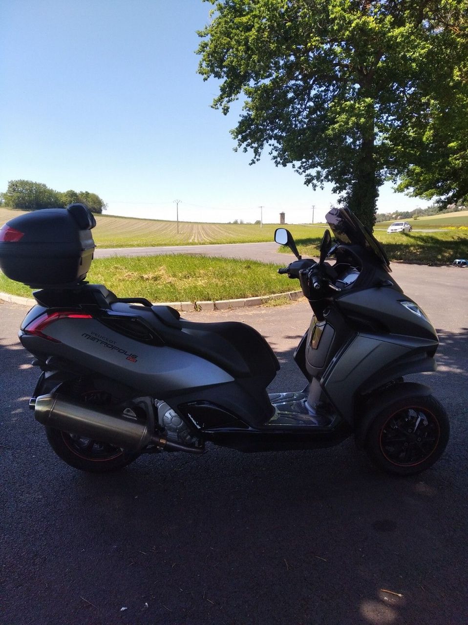 Photo PEUGEOT METROPOLIS 400