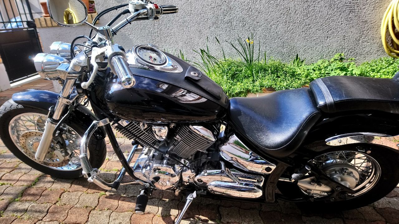 Photo YAMAHA XVS DRAGSTAR