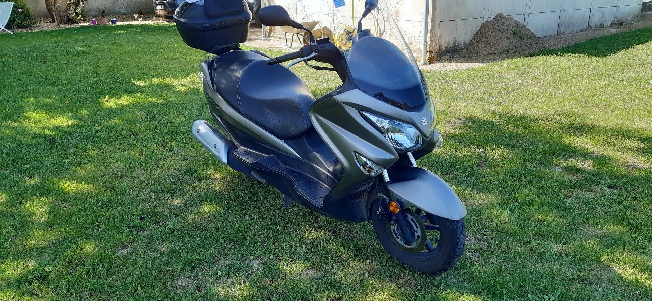 Photo SUZUKI UH 125